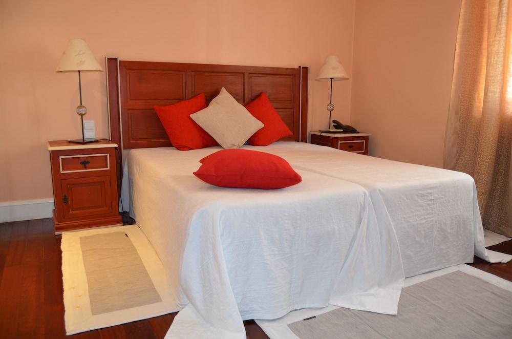 Residencial Mariazinha By Petit Hotels Φουνκάλ Εξωτερικό φωτογραφία